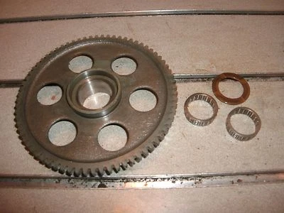 Suzuki GS550, GS550L, engranaje de embrague de arranque, rodamientos Foto 1 de 2