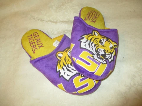 LSU Tigers Sherpa Slippers Mens Size Small 7/8 Purple & Gold Cover