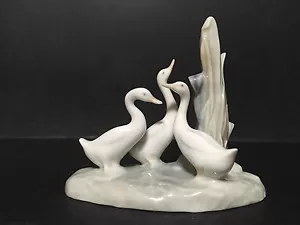 RARO FIRMADO NAO LLADRO DAISA 3 GANSOS GANSO PORCELANA ESCULTURA ESTATUILLA ESPAÑA - Imagen 1 de 12
