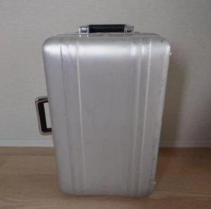 Valigia da trasporto Zero Halliburton 35-40L alluminio argento 2 ruote - Foto 1 di 7
