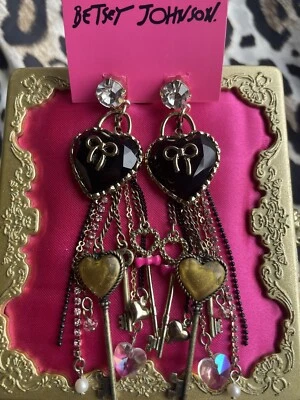 Pendientes llaveros Betsey Johnson vintage Hey Valentine Lucite negro brillo corazón lazo Foto 1 de 3