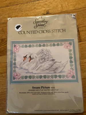 Kit de punto de cruz contado con imagen de cisnes Something Special #50152 Foto 1 de 2