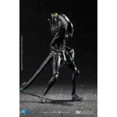 Blowout Alien Warrior 1/18 Scale Previews Exclusive Alien VS Predator Diamond Se - Image 1 of 3