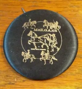 Spilla bottone souvenir Morgans vintage - Foto 1 di 4