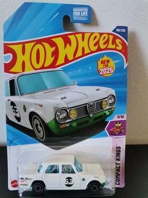 HOT WHEELS ALFA ROMEO GIULIA TI SUPER LONG CARD - Immagine 1 di 4