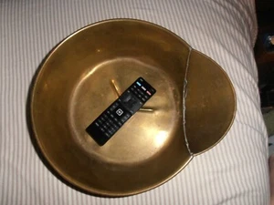 LARGE Antique Solid Brass TRAY-PAN-BOWL for SCALE - Foto 1 di 7