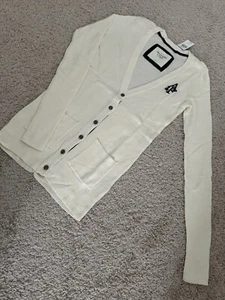 NWT Abercrombie Fitch Womens Cardigan Size M knit White v neck button up - Picture 1 of 5