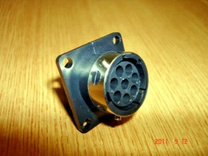 192922-1200 QM 8 vías chasis montaje zócalo carcasa - Imagen 1 de 1