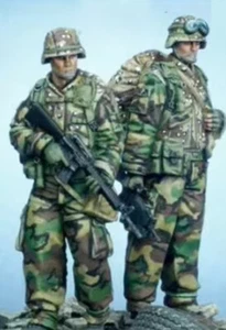 1/35 Resin Figure Model Kit 2 Modern US Soldiers Marines Iraq War Army Unpainted - Picture 1 of 2