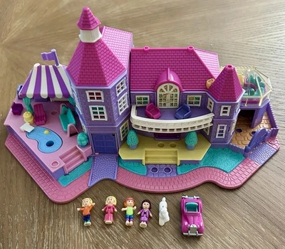 1994 Polly Pocket Light-Up Magical Mansion 4 dolls car, horse and 1 flag Lights - Image 1 of 4