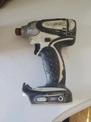 Makita BTD142 18V Herramienta de Impacto Solo Taladro Inalámbrico NECESITA CEPILLOS Sin Batería Foto 1 de 3