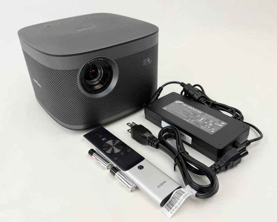XGIMI HORIZON Pro 4K Smart Projector with Harman Kardon Speaker and Android TV - Image 1 of 4