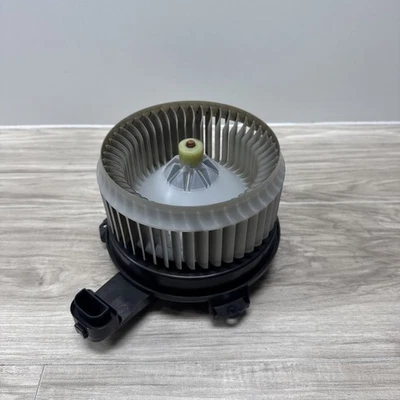 Ventilador motor ventilador aquecedor CA 11-13 INFINITI M37 FABRICANTE DE EQUIPAMENTO ORIGINAL - Imagem 1 de 4