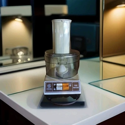 VTG General Electric Food Processor, Chop Shred Slice, TESTED, 420A D3FP1 - Image 1 of 4