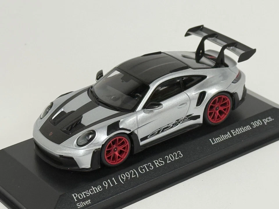 Paquete 1/43 Minichamps Porsche 911 GT3 RS Weissach 2023 plata 413 062114 BK143 Foto 1 de 4