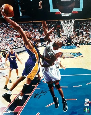 KOBE BRYANT #8 SIGNED LOS ANGELES LAKERS BASKETBALL 16X20 PHOTO PSA/DNA - Image 1 of 4