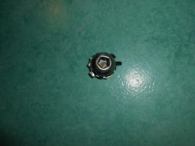 Porte ampoule Luxor 118 / 270 Motobécane neuf ancien stock