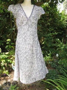 Laura Ashley grey and white cotton Tea dress size 8 - Picture 1 of 7