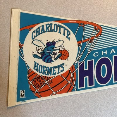 CHARLOTTE HORNETS NBA BASKETBALL VINTAGE 1990'S 90'S WINCRAFT PENNANT Very Nice - Image 1 of 4