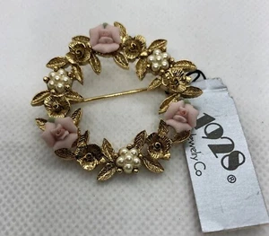 1928 Brand Jewelry Bridal Pink Porcelain Rose Wreath Pearl Brooch Pin MSRP $60 - Picture 1 of 4