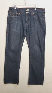 True Religion Jeans Herren 36 x 33 Straight Flap Red Stitch USA Denim World Tour - Bild 1 von 10