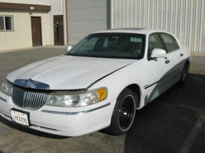 Passenger Tail Light Quarter Panel Mounted Fits 98-02 LINCOLN & TOWN CAR 342655 - Image 1 of 4