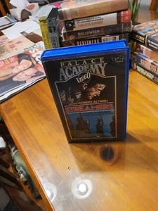 RARE VHS Video Tape STREAMERS Ex-Rental Clamshell Palace Films Altman - Bild 1 von 3