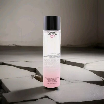 Nuevo desmaquillante hidratante MAC Lightful C3 agua micelar 6,7 fl oz Foto 1 de 3