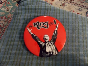 Vintage THE KING AND I Movie Promo BUTTON PIN Yul Brynner & RITA MORENO 3 1/2" - Picture 1 of 2