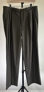 Brioni Army Green Wool ? Double Pleated Trouser Size 34x41, Pre Owned. - Picture 1 of 6