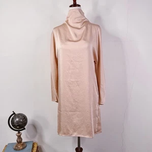 Mini Vestido LaPointe Caqui Claro Satinado Cuello Alto Talla 0 Nuevo con Etiquetas Neutro Minimalista - Imagen 1 de 12