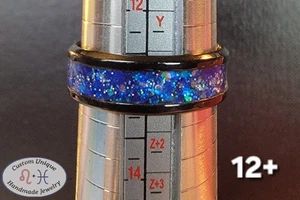 Ring Uni-Sex Mehrfarbig Mehrlagig Holografisch Glitzer Gebadet in UV Resin - Bild 1 von 4