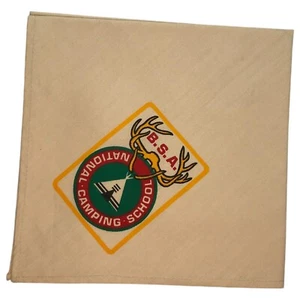 Pañuelo de diseño clásico BSA National Camping School TAN (LB1821) - Imagen 1 de 1