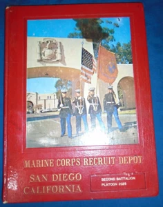 MARINE CORPS RECLUIT DEPOT MCRD USMC San Diego, CA 1974 Echo Co 2028 Anuario - Imagen 1 de 1