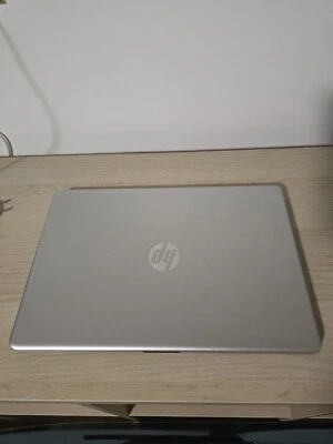 PC Laptop Hp 15s-fq2xxx (COME NUOVO) Portatile, Leggero,  - Immagine 1 di 4