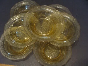 7 FEDERAL PATRICIAN AMBER SPOKE 5 INCH BERRY BOWLS - Picture 1 of 6
