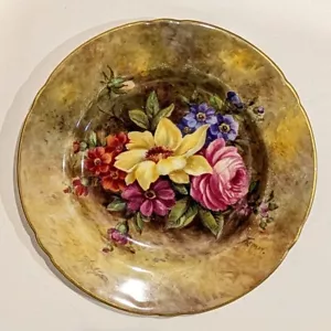 Plato de gabinete Royal Worcester, decoración floral, pintado por John Freeman - Imagen 1 de 6