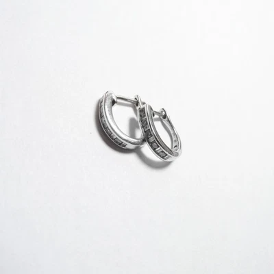 Estate 14K White Gold Baguette, Brilliant Cut Diamond Huggie Earrings 0.20 Cts - Image 1 of 3