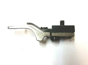 USED PFAFF 461,463,481,483,485,487,561,563 POSITIONING FINGER Cpl. 91-171850-91 - Picture 1 of 6