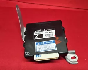 2006 Lexus GS300 All Wheel Drive AWD Transfer Case Control Module 89630-30120 - Picture 1 of 4