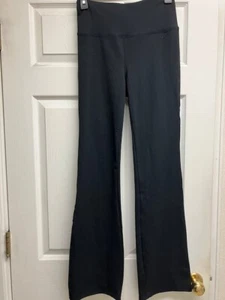 Halara High Waisted Back Pocket Plain Slight Flare Leggings Black Size S - Picture 1 of 4