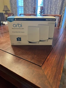NETGEAR Orbi RBR/RBS 750 AX4200 Tri-Band Mesh WiFi 6 System, White, 3-Pack - Afbeelding 1 van 8