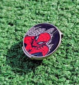 Spider Man Spiderman Marvel Golfball Marker + Hutclip EUC - Bild 1 von 4