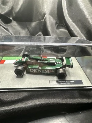MICHELE ALBORETO TYRRELL 011 1982 (SCALE 1:43)  F1 Ships From USA  Case/stand - Image 1 of 4