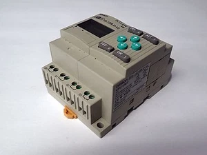 OMRON ZEN-10C1DR-D-V2 PROGRAMMABLE RELAY CONTROLLER 12-24Vdc 10 I/O CPU UNIT - Picture 1 of 3
