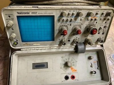 Osciloscopio portátil Tektronix 2337 Dual Trace 100 MHz con DMM como está sin devolución Foto 1 de 4