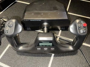 Logitech G Saitek PRO Flight Yoke System - Schwarz (945-000004) - Bild 1 von 4
