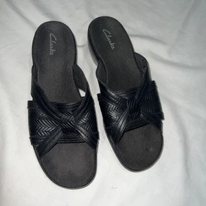 Women's Clarks Black Sandals Shoes 7 - Picture 1 of 5