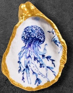 Jellyfish Design Oyster Shell Art Decoupage Gilded Jewelry Trinket Dish - Picture 1 of 1