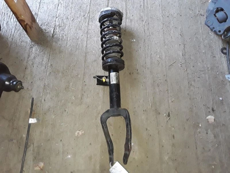 PUNTAL DELANTERO DERECHO SIN AMORTIGUACIÓN AWD SE ADAPTA A BMW 535i 8438 11-16 Foto 1 de 1